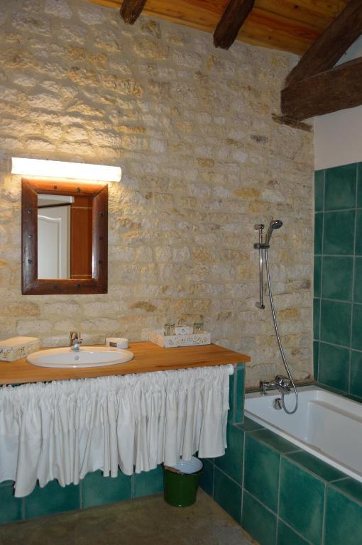 ホテル Les Vents Bleus Donnazac 部屋 写真